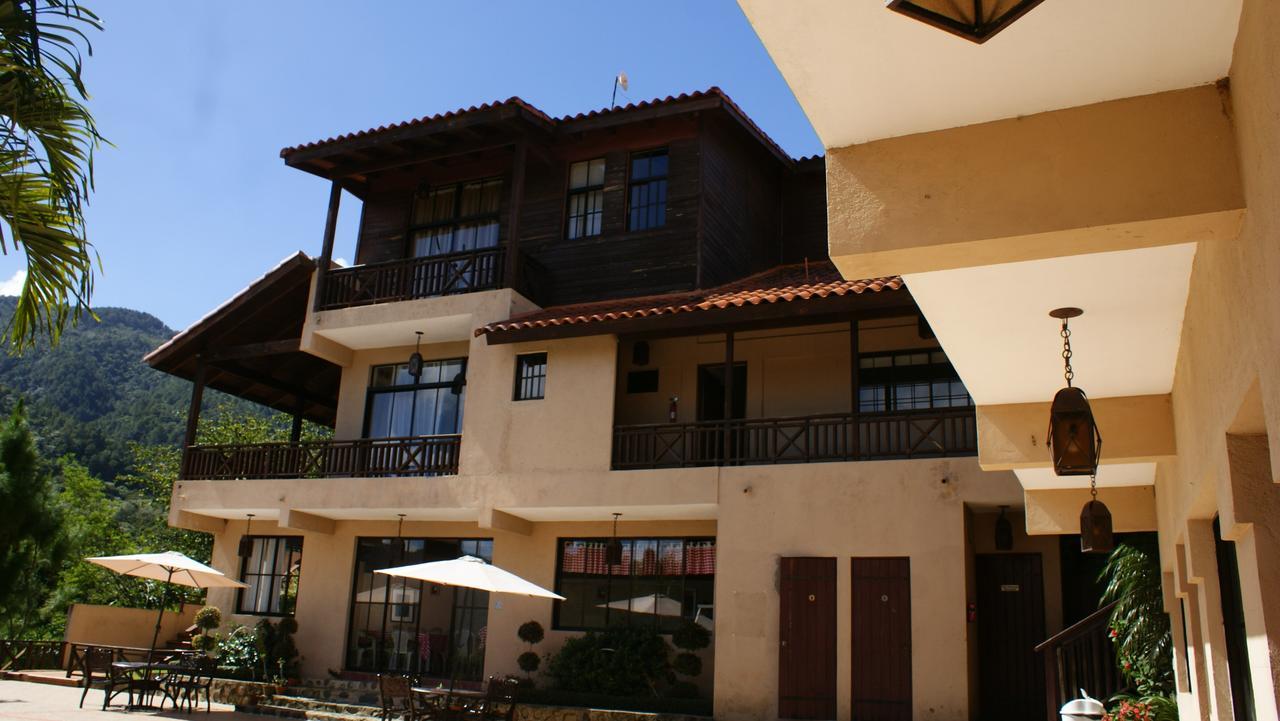 Hotel Rancho La Aurora Jarabacoa Buitenkant foto