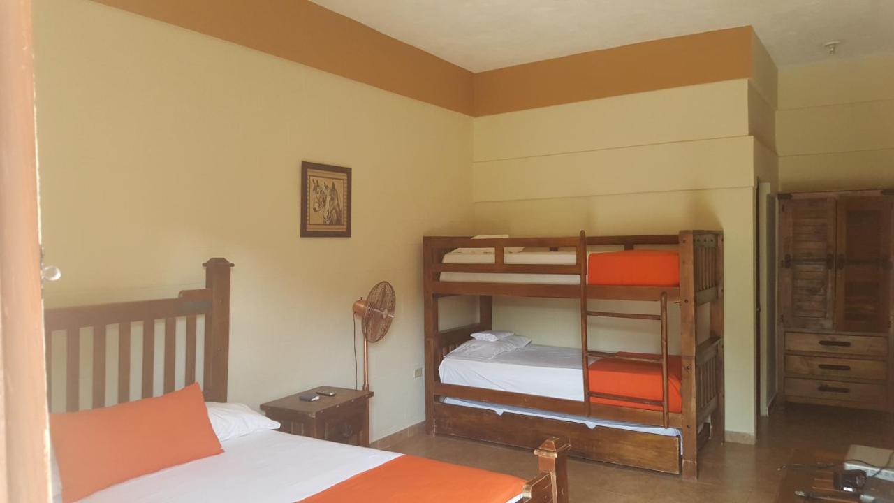 Hotel Rancho La Aurora Jarabacoa Buitenkant foto